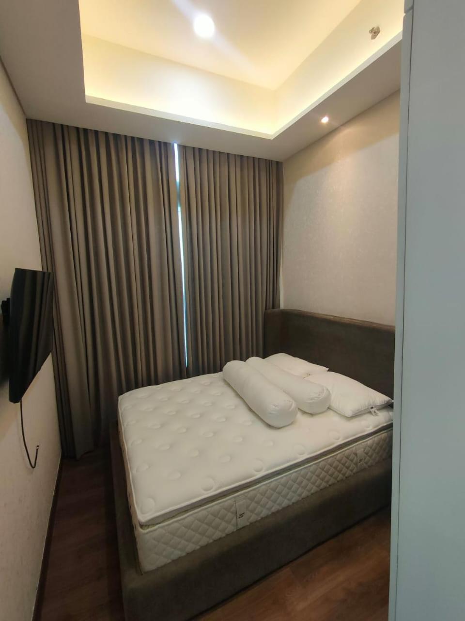 Super Penthouse Stmoritz Apartment, Lippomall Puri Indah Jakarta Exterior foto